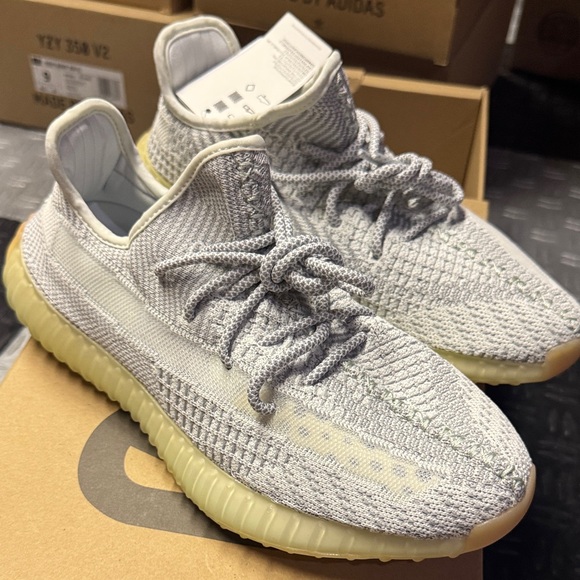 Adidas Yeezy Boost 350 V2 yeshaya FX4348